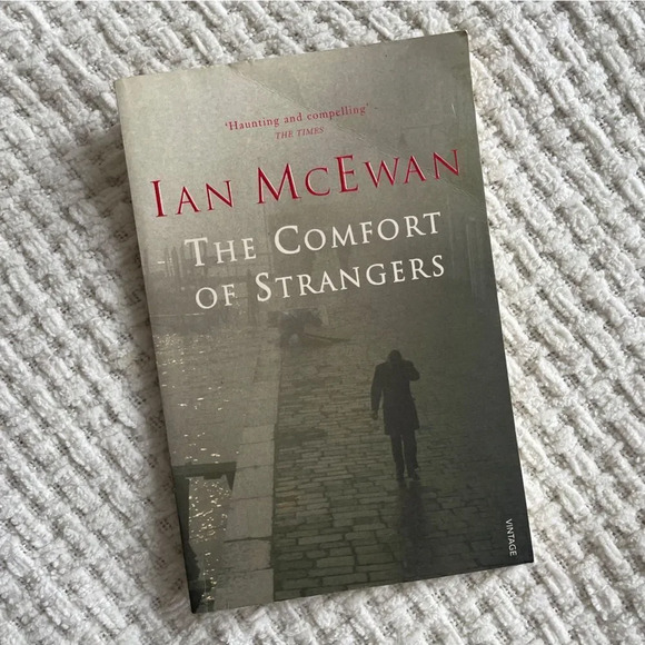 Ian McEwan ‎ - The Comfort of Strangers - Picture 1 of 4